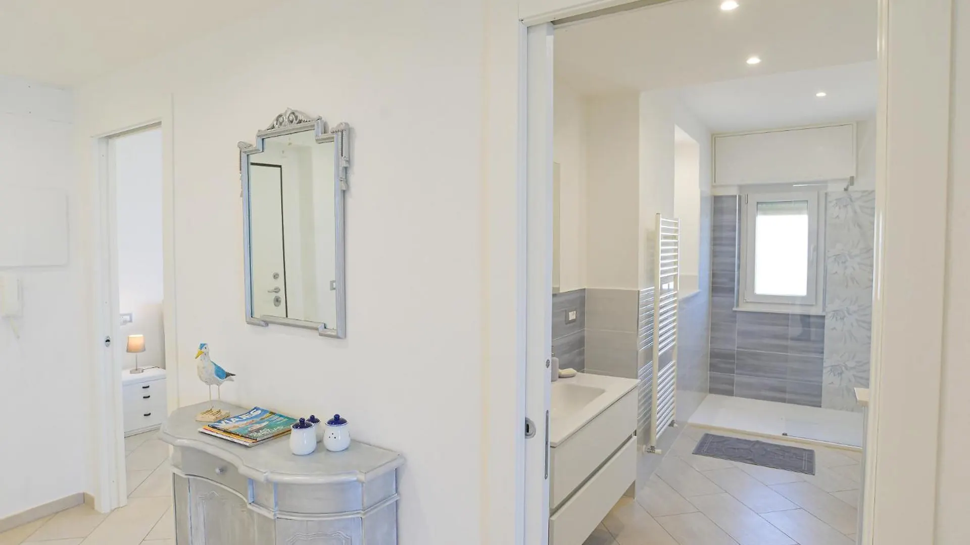 Casa Al Lido Fronte Mare Ac E Wifi Apartment Vado Ligure