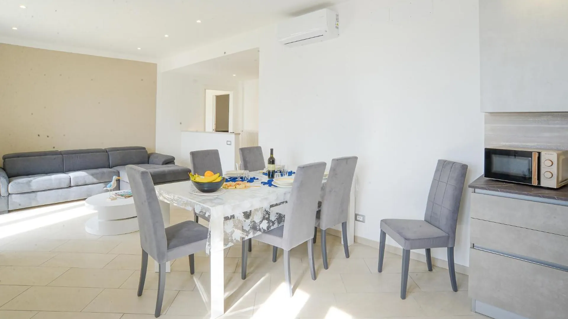 Casa Al Lido Fronte Mare Ac E Wifi Apartment Vado Ligure Italy